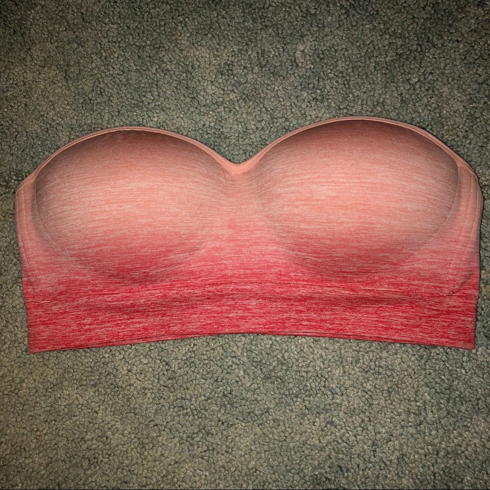 Strapless padded bra